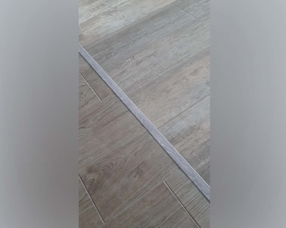 Порог одноуровневый ПС 11.2700.2106 Ясень белый