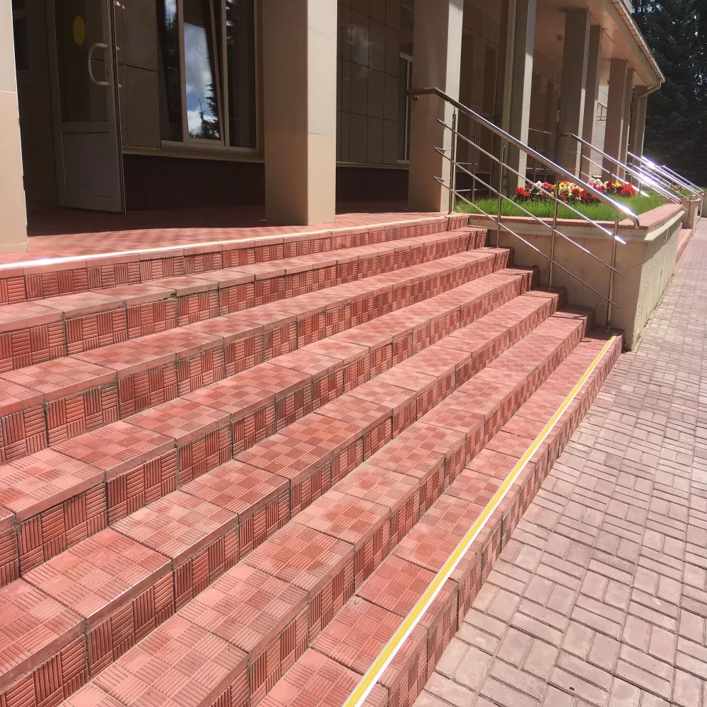 Порог одноуровневый ПС 08.2700.201л Серебро