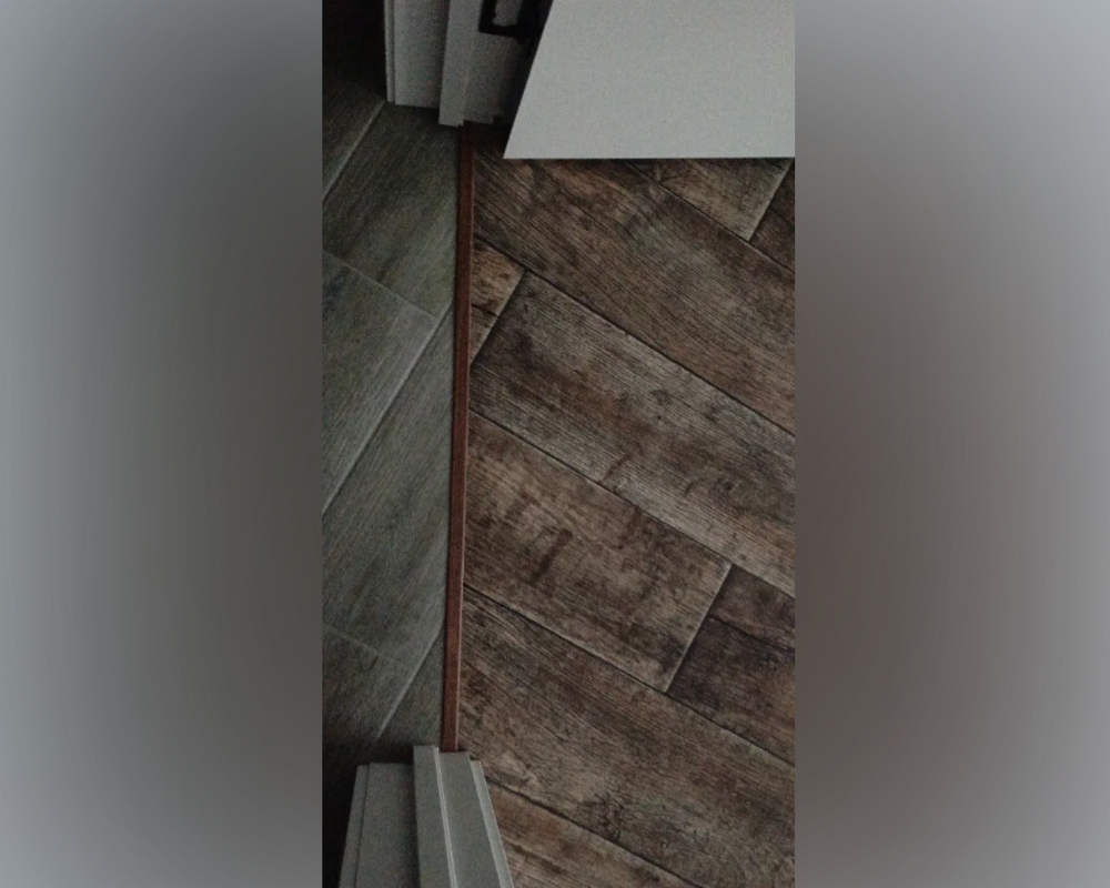 Порог одноуровневый ПС 11.2700.291 Дуб темный