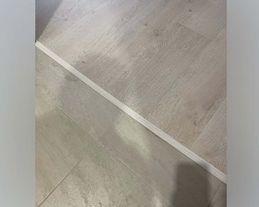 Порог одноуровневый ПС 11.2700.2106 Ясень белый